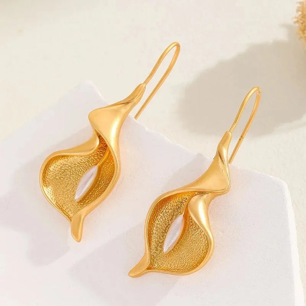 Exquisite Blooming Flower Hook Earrings Simple Accessories Gold Silver Color Plant Dangle Earrings for Women Jewelry