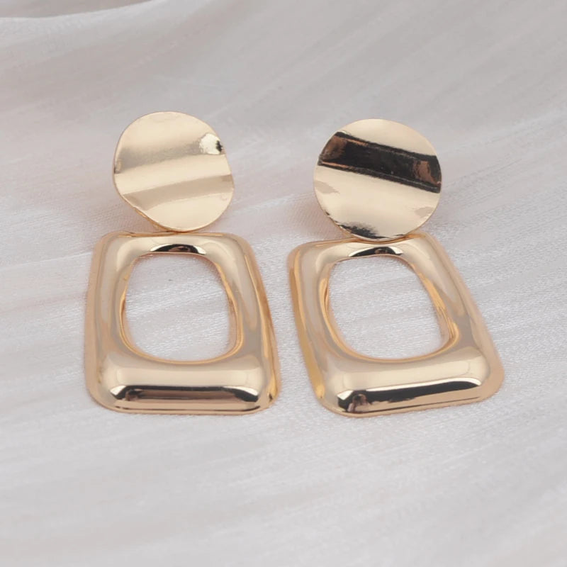 European Fashion Round Hollow Out Square Oval Drop Earrings for Women Wedding Party Classic Jewelry Geometry Metal Earrings