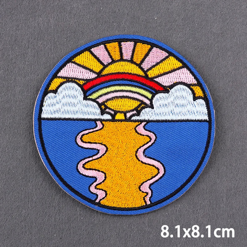 Groovy Retro Round Landscapes Patch Hippie Planet Iron On Patches For Clothes Embroidery Fusible Patch DIY Badge Applique