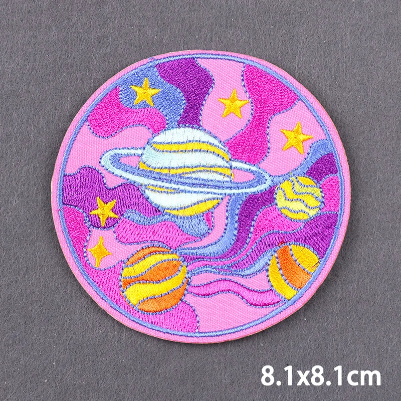 Groovy Retro Round Landscapes Patch Hippie Planet Iron On Patches For Clothes Embroidery Fusible Patch DIY Badge Applique